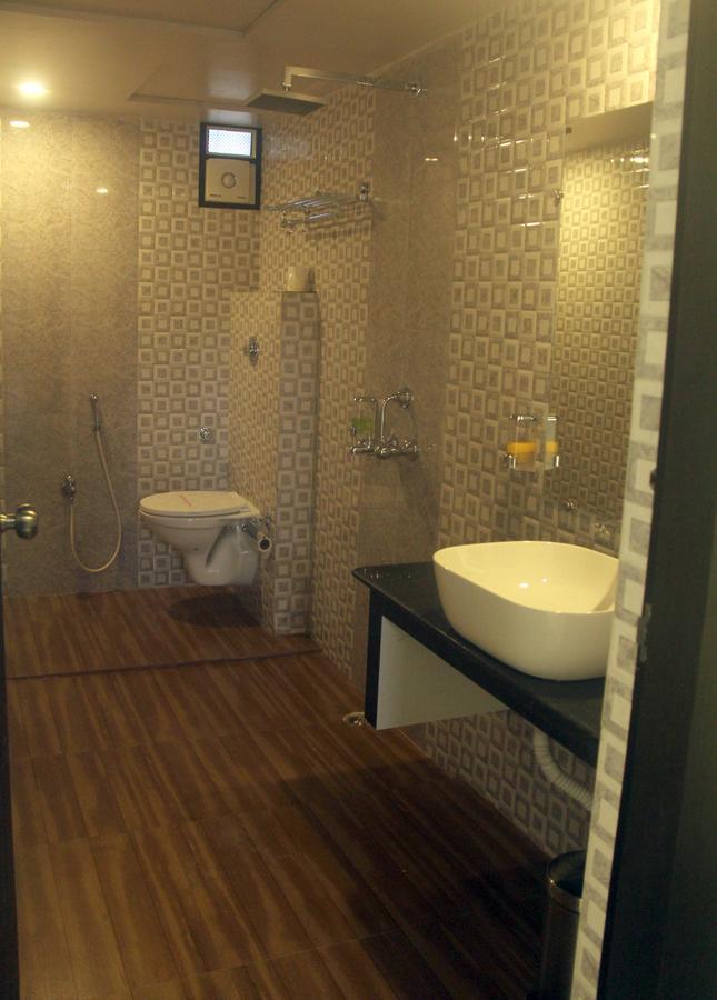 ديغا Hotel Ambalika المظهر الخارجي الصورة